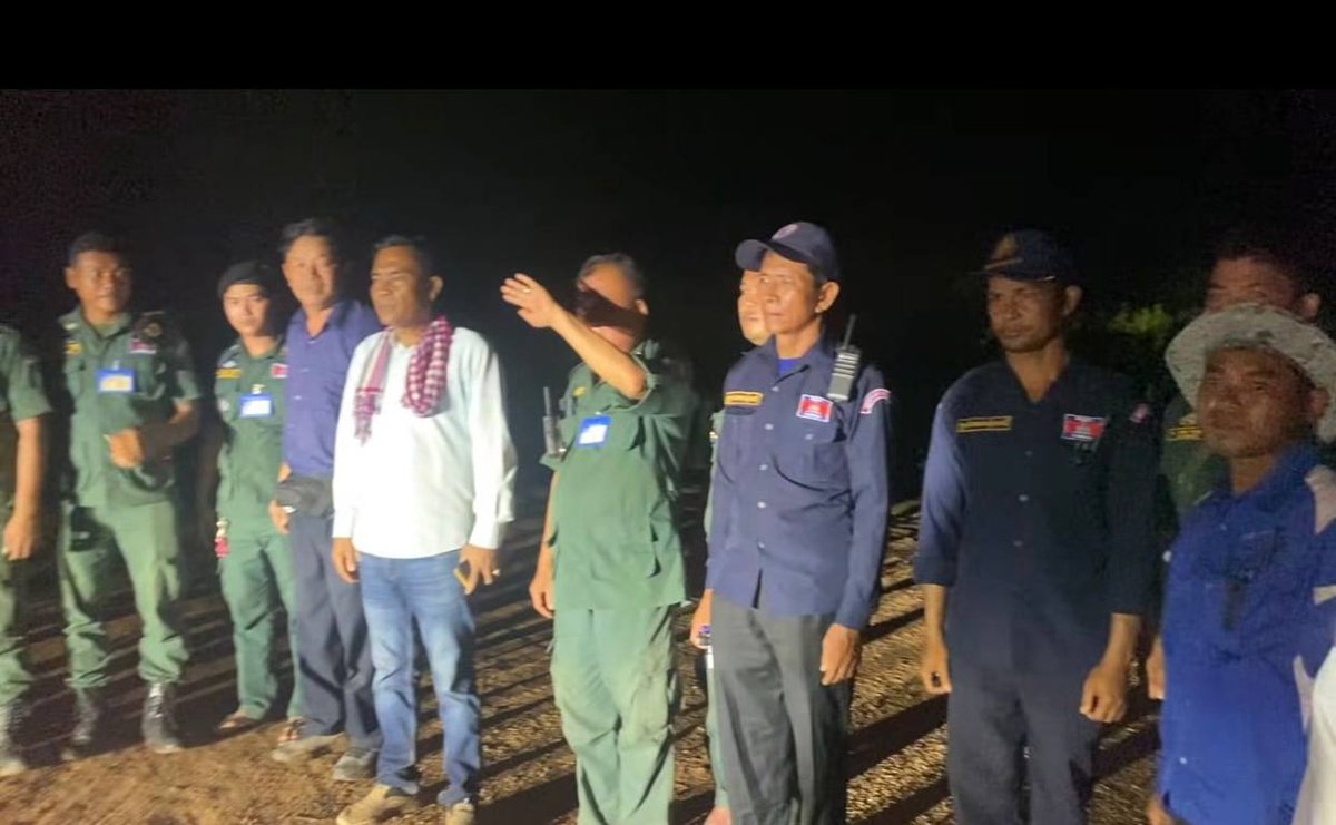 柏威夏省野生大象闯入民宅 摧毁房屋无人员伤亡