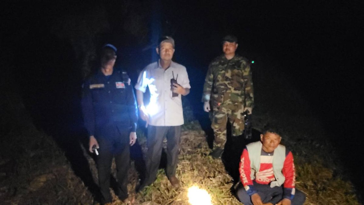 柏威夏省野生大象闯入民宅 摧毁房屋无人员伤亡