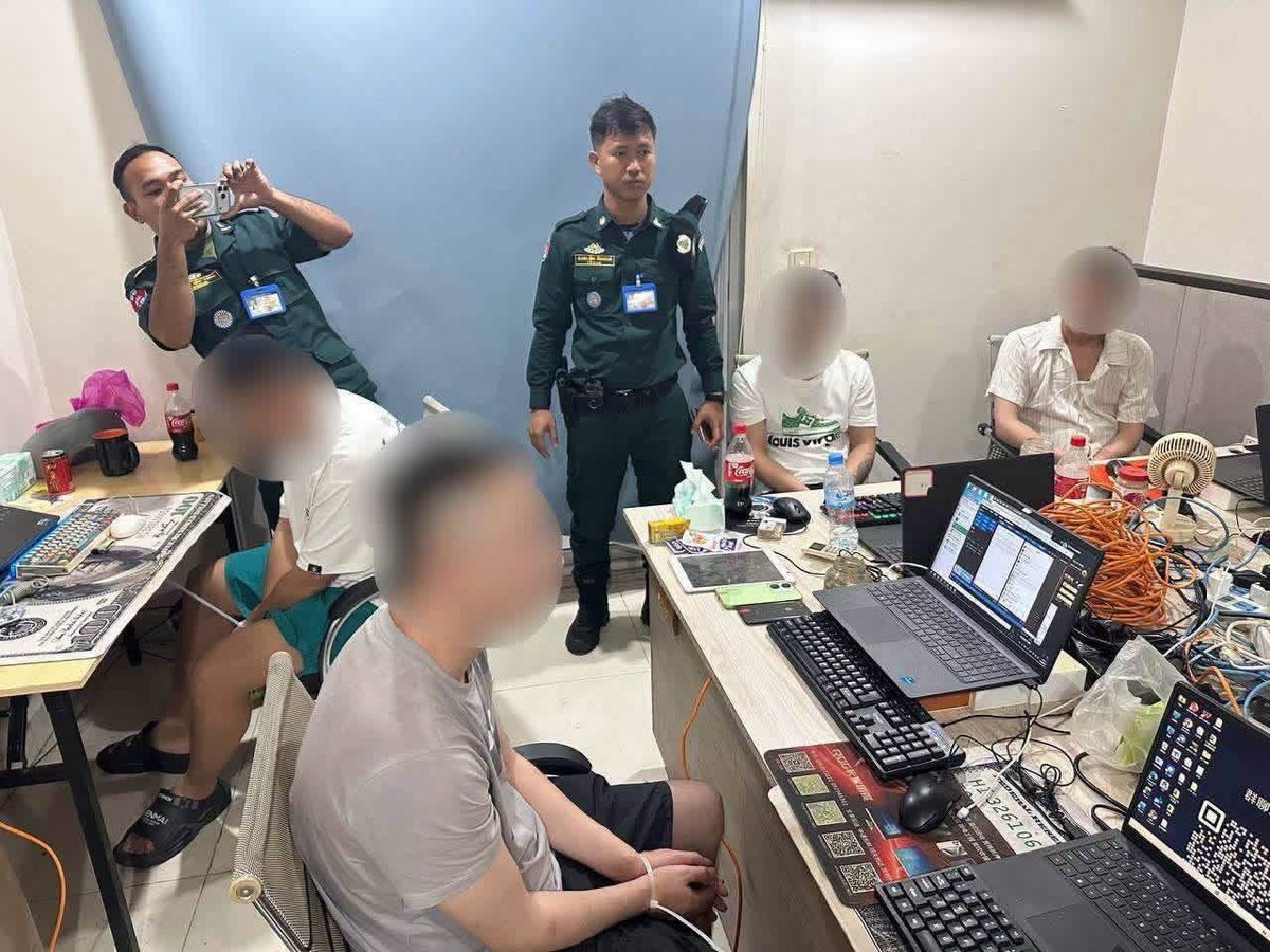 西港查获网络诈骗窝点 7名中国籍男子被扣查