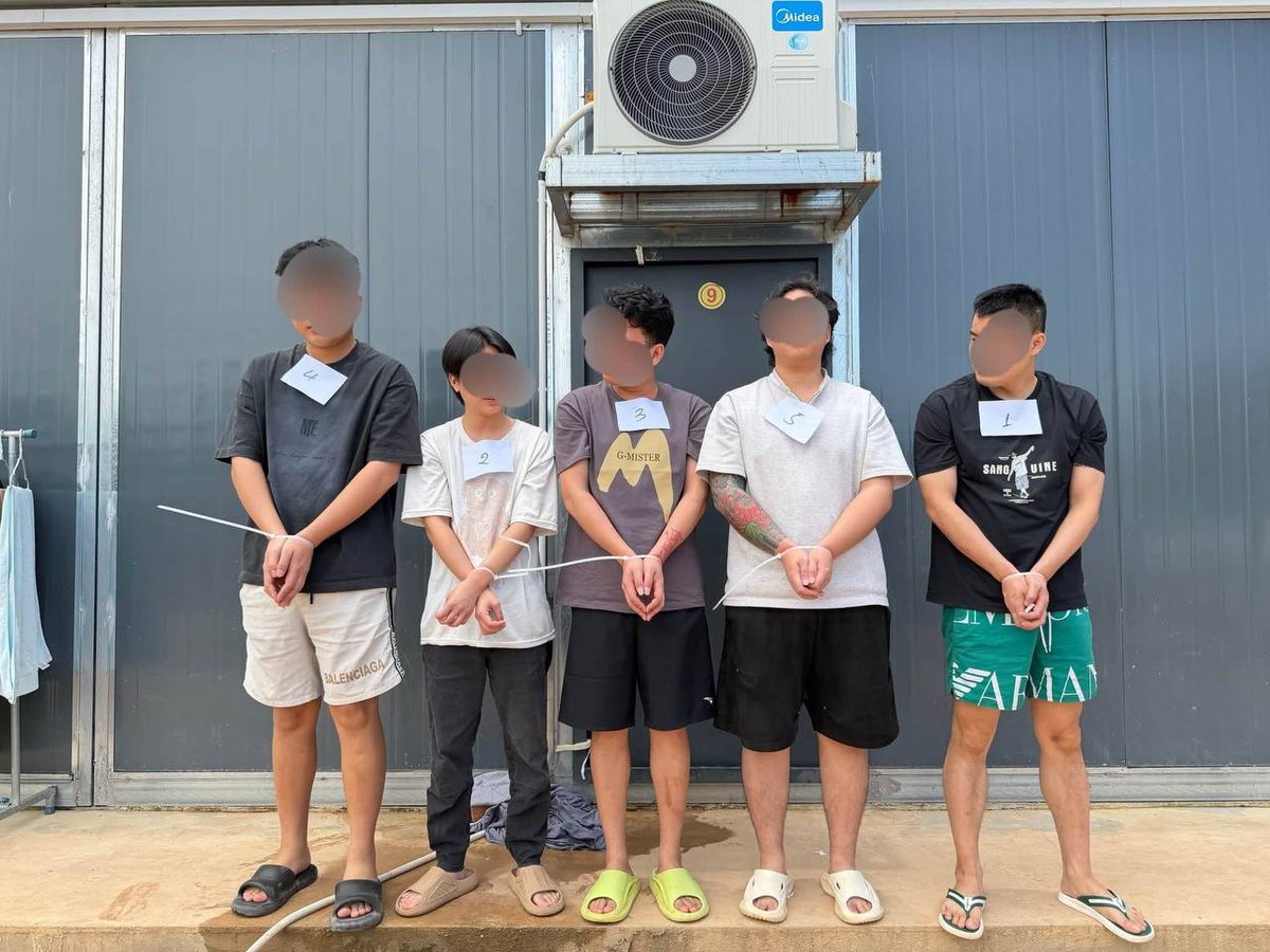 巴域市突查两处场所 22名中国籍男子涉网诈被捕