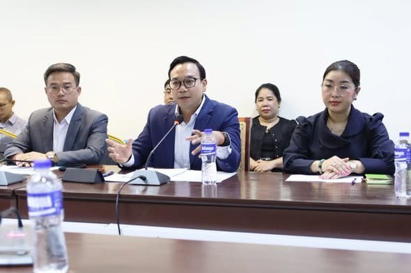 暹粒省政府探讨基层社会保障与气候应对
