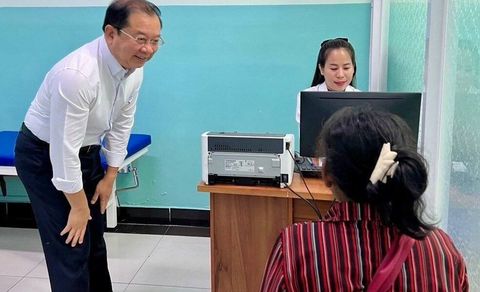 柬埔寨卫生部强调每日技术会议重要性