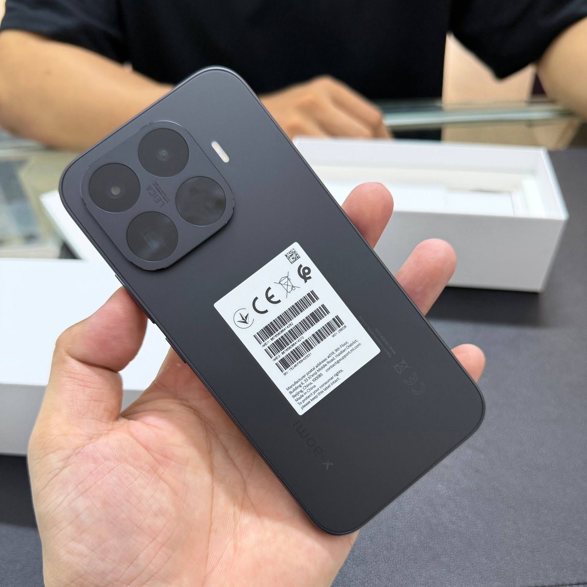 小米17T全球版新机现已到货,配置为12GB运行内存及256