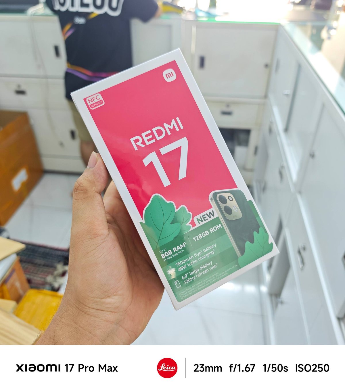 Redmi 17新机上市 $179送充电宝