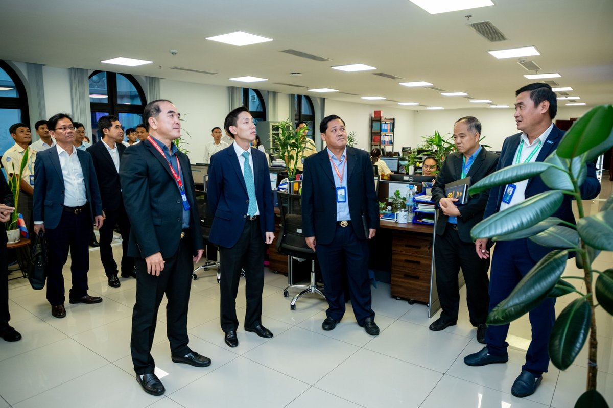 劳工部社保基金中心接待公务员考察 交流数字化经验