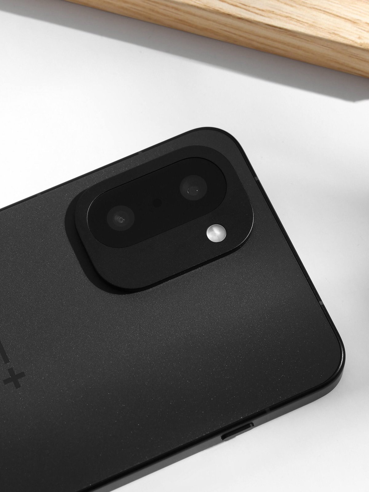 OnePlus Ace 6T新机到货 售价$439