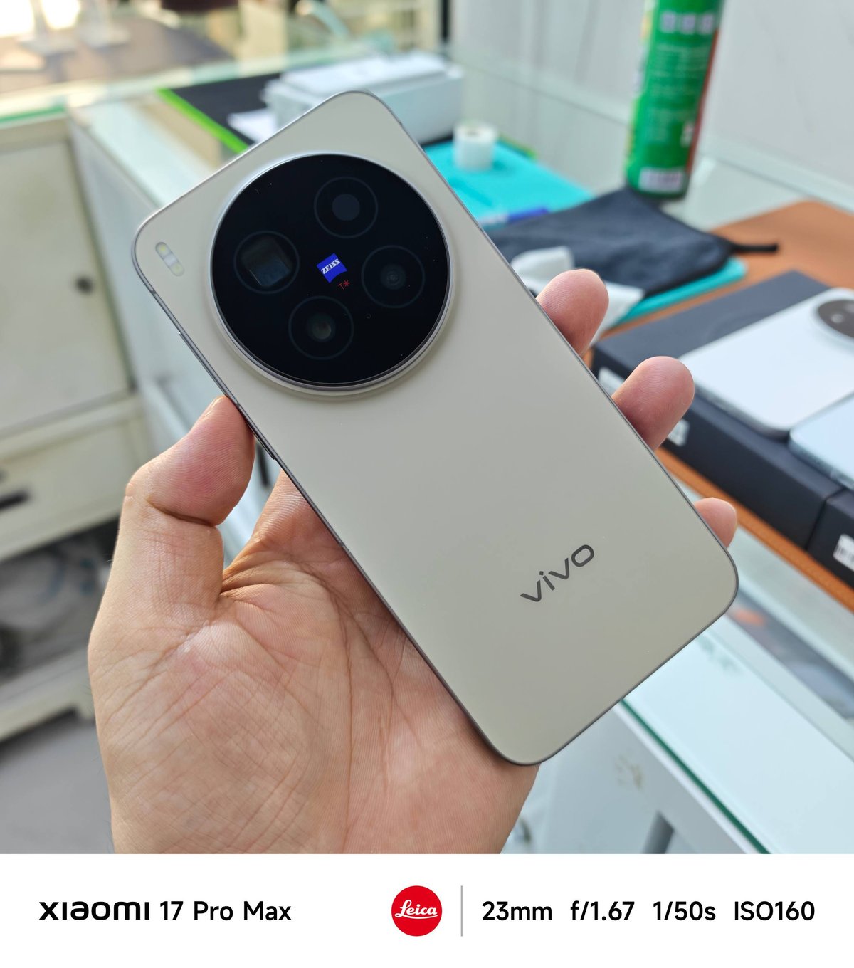Vivo X300 Pro二手转让 12/256G售价$64