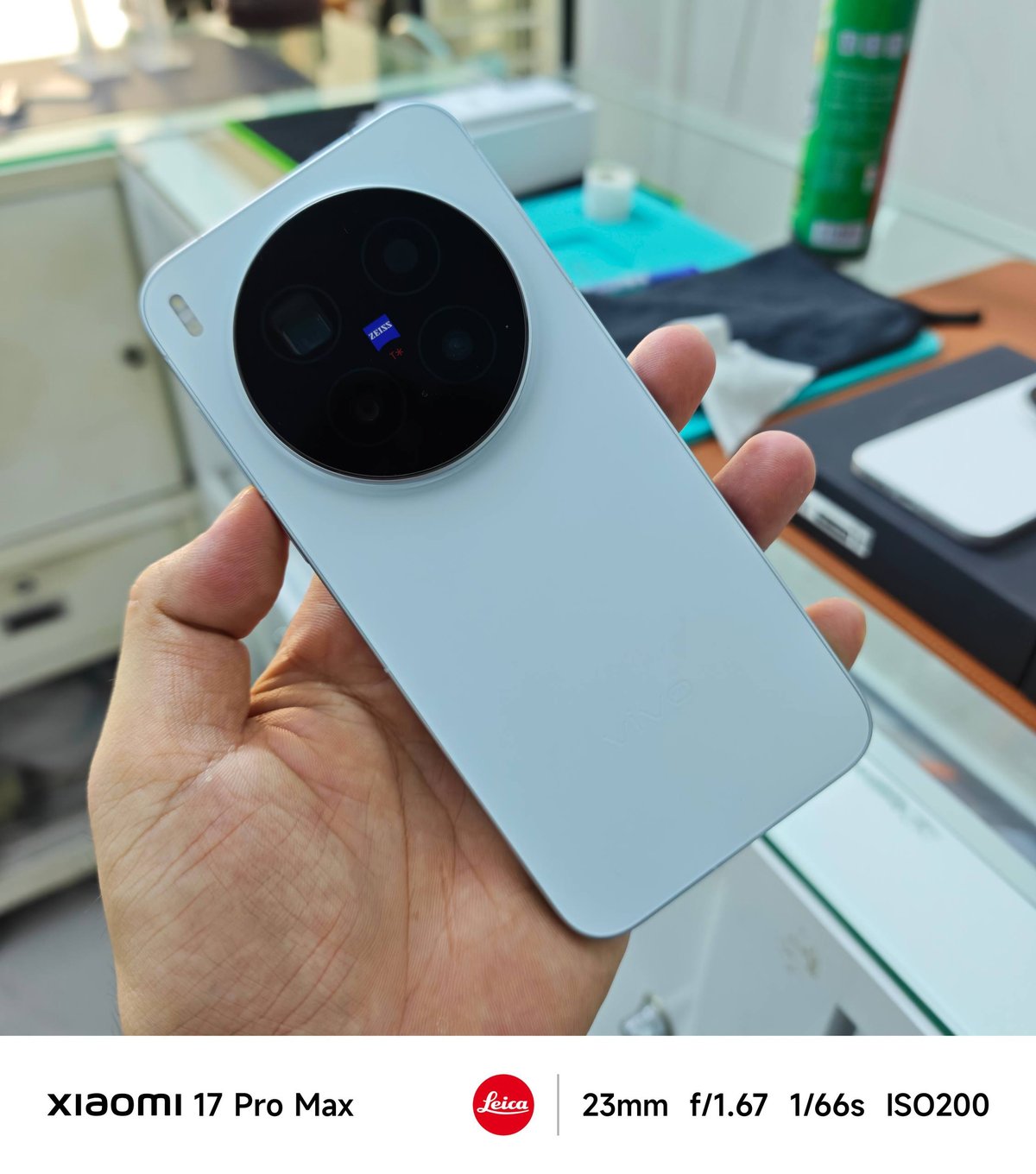 Vivo X300 Pro二手转让 12/256G售价$64