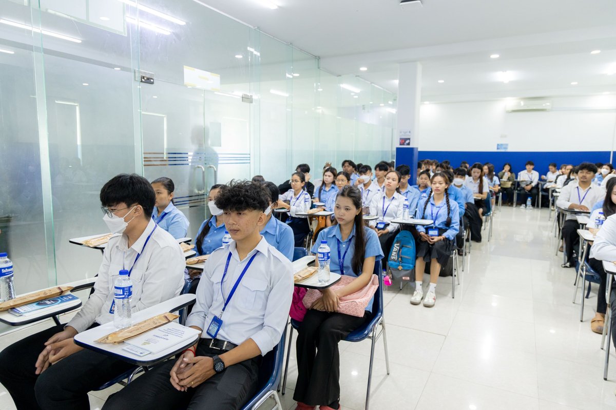 社保局在Build Bright大学开展社会保障权益宣讲