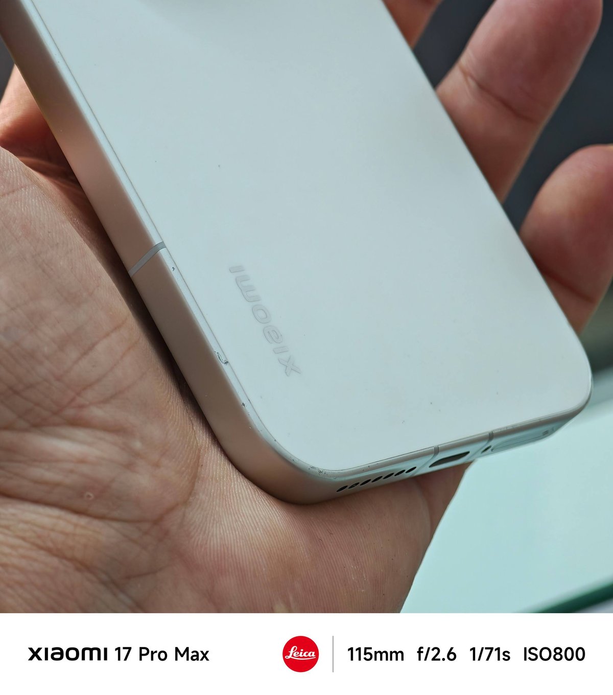 小米17 Ultra二手转让 98成新 12+512G售价$