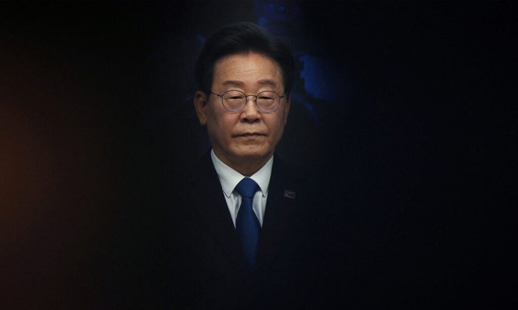 韩国总统支持率大幅下滑 经济危机与高温双重打击