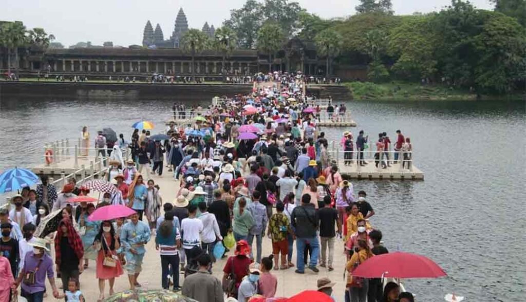 柬埔寨上半年国内旅游人数增长超50%