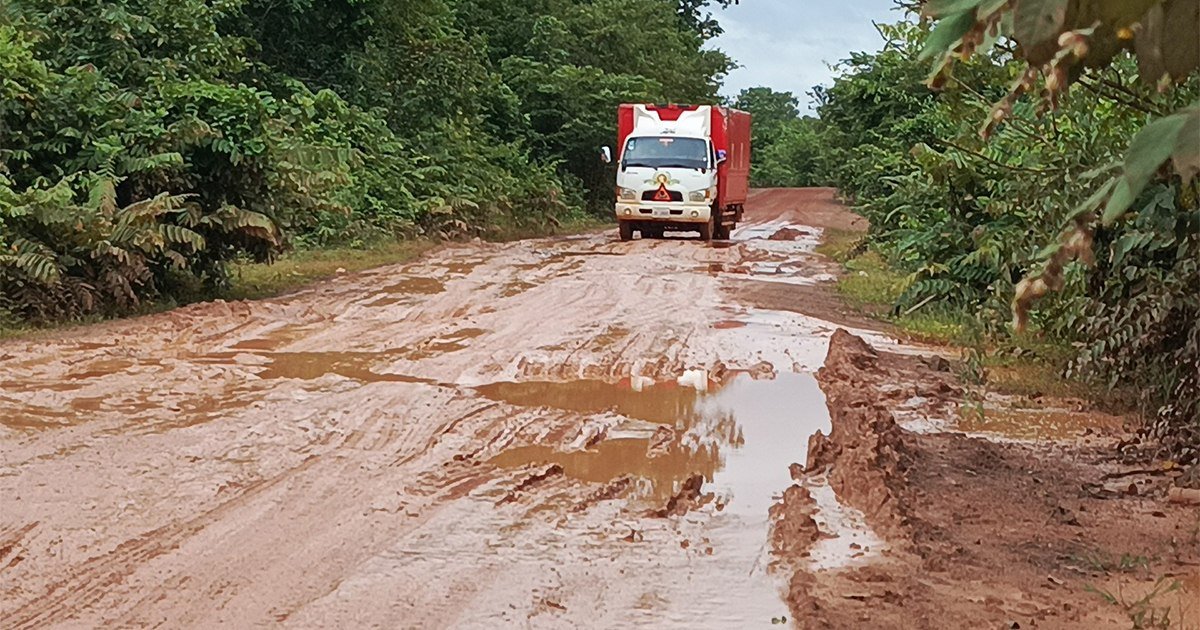 拉塔纳基里省3785号公路受损 当局严禁超载车辆通行