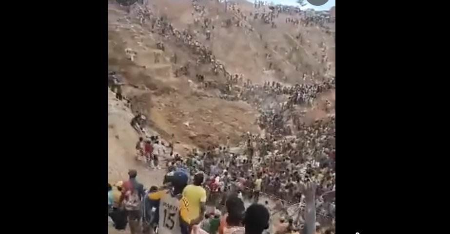 中非共和国发生矿井坍塌事故,目前已造成超过100人死亡,预计
