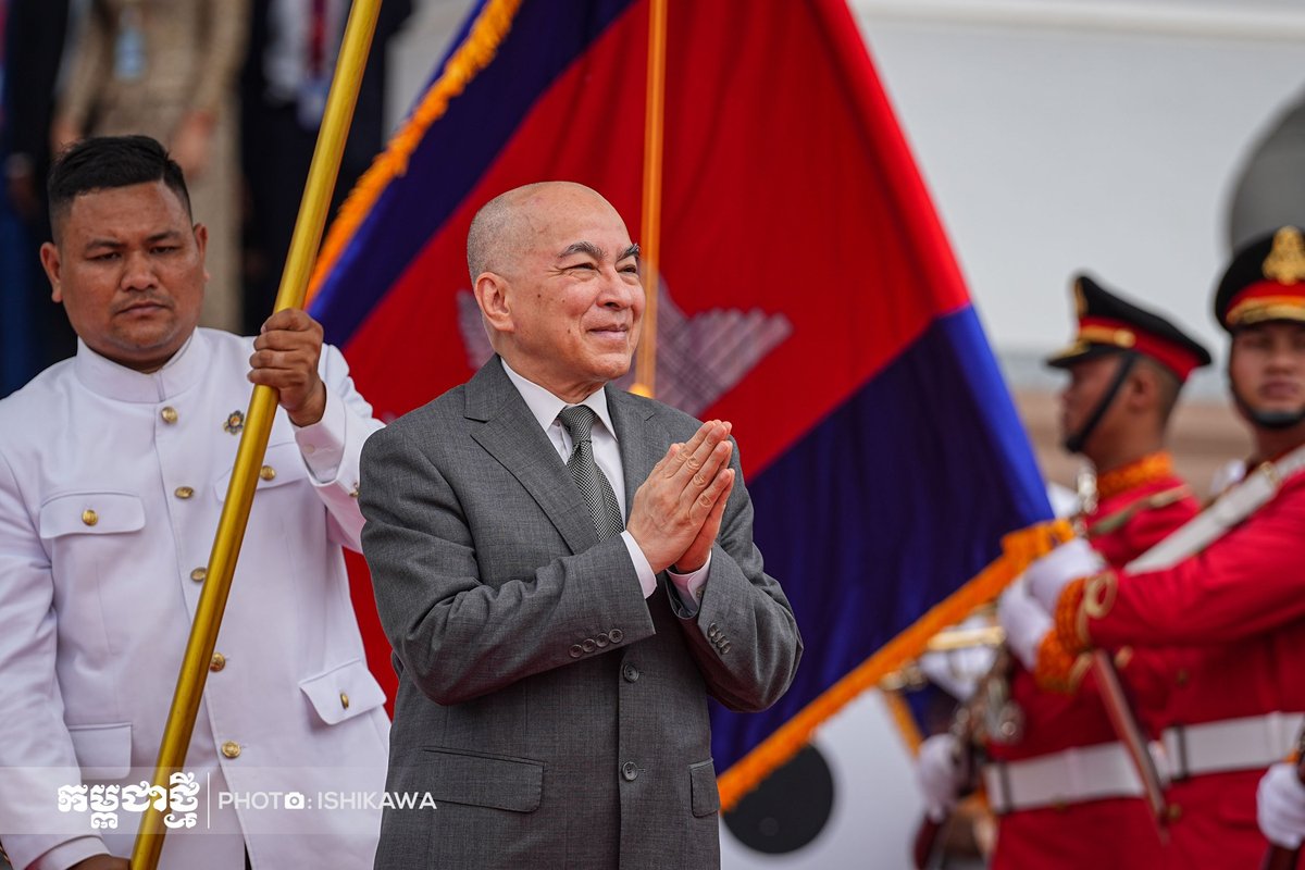 柬埔寨参议院团结大厦正式落成 西哈莫尼国王出席剪彩
