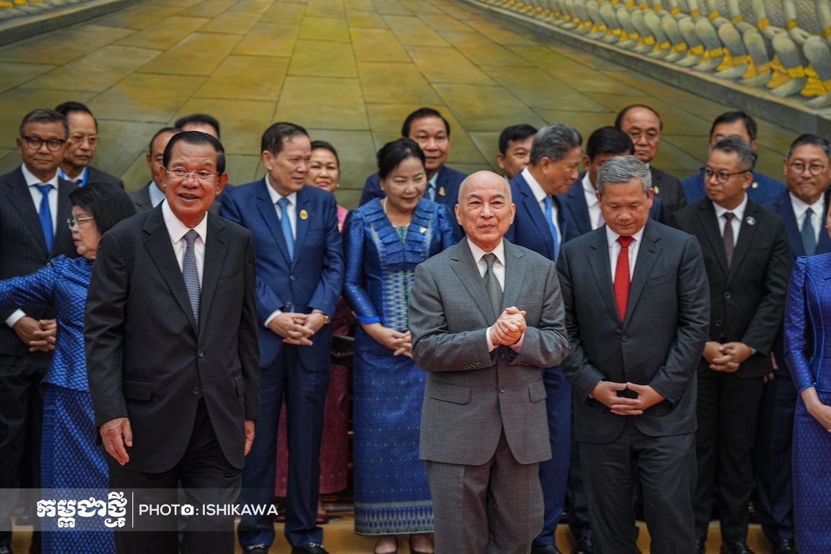 柬埔寨参议院团结大厦正式落成 西哈莫尼国王出席剪彩