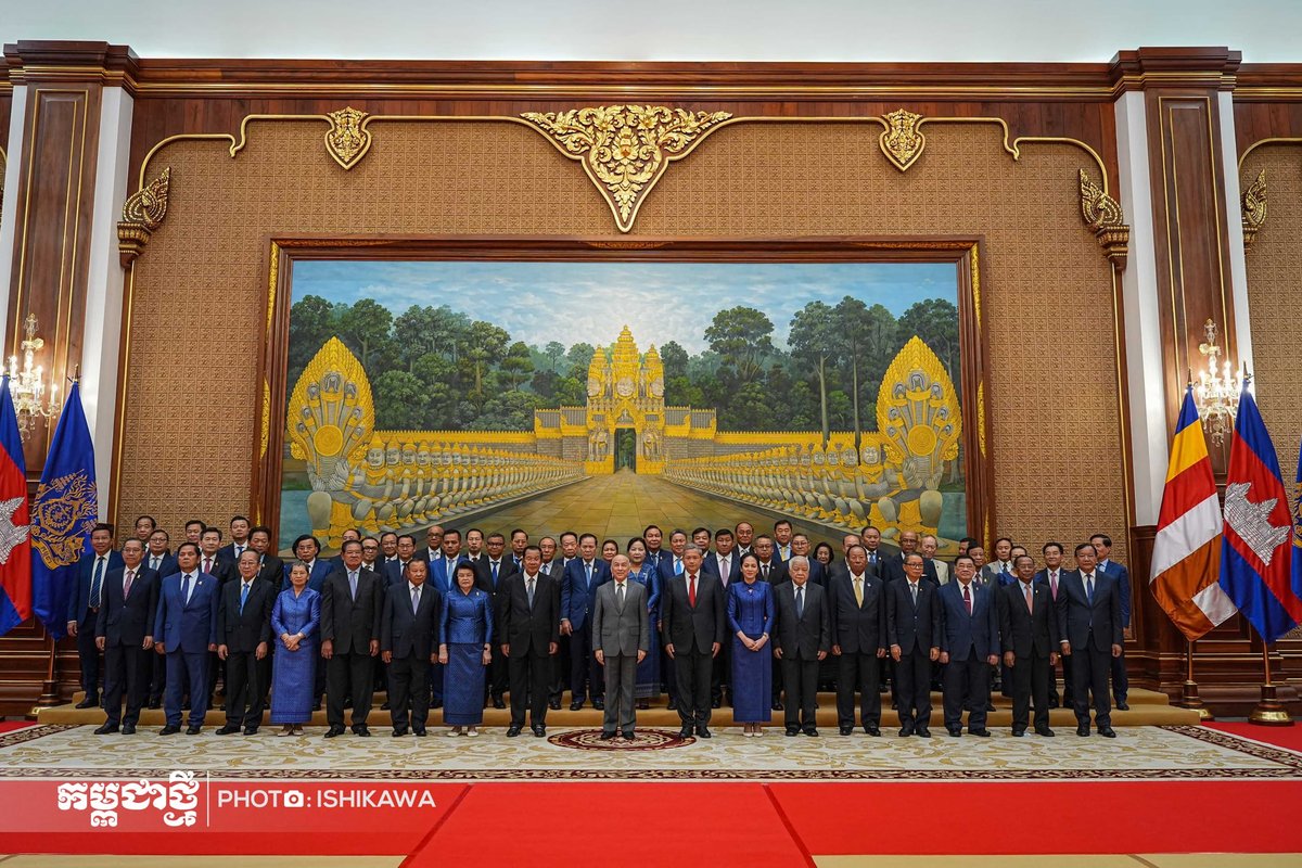 柬埔寨参议院团结大厦正式落成 西哈莫尼国王出席剪彩