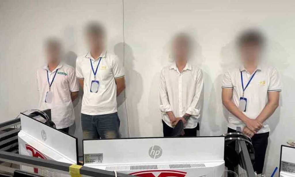 堆谷区警方近日开展突击行动,成功捣毁一处非法网贷窝点,并逮捕