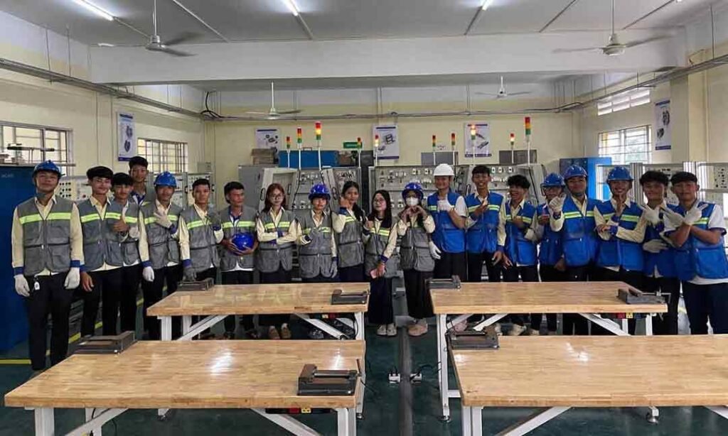 柴桢省理工学院提供电气技能奖学金 毕业即就业