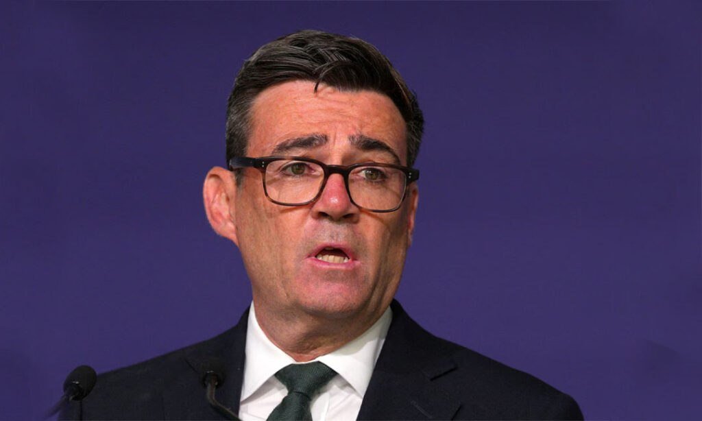 英国新任首相寻求修复与欧盟关系 结束七年疏离