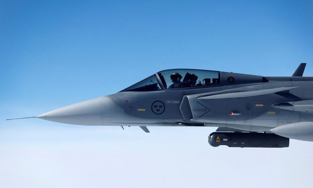 匈牙利空军一架鹰狮(Gripen)战机发生坠毁事故,目前事故