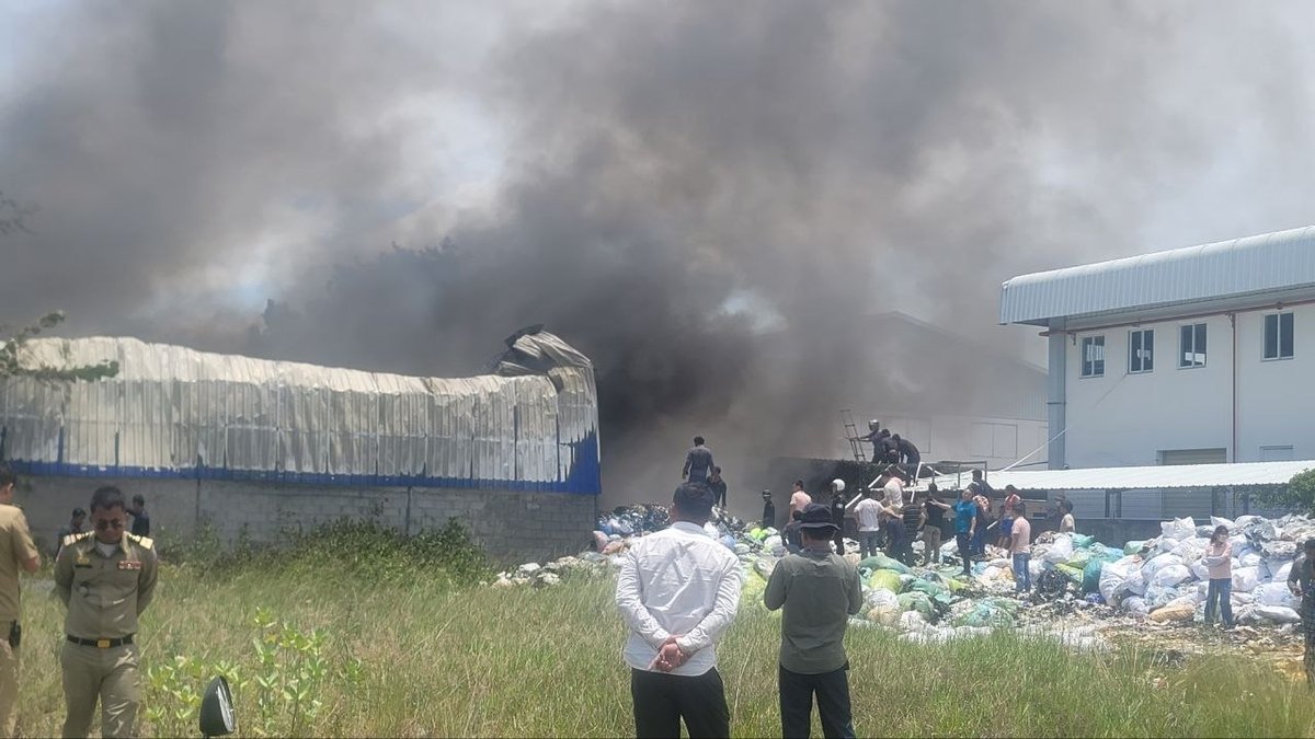 茶胶省巴地县制鞋厂仓库发生火灾 未波及生产区