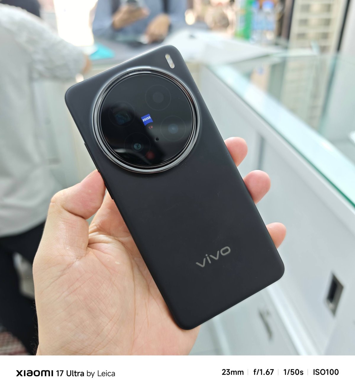 Vivo X200 Pro二手转让 12/256G售$529