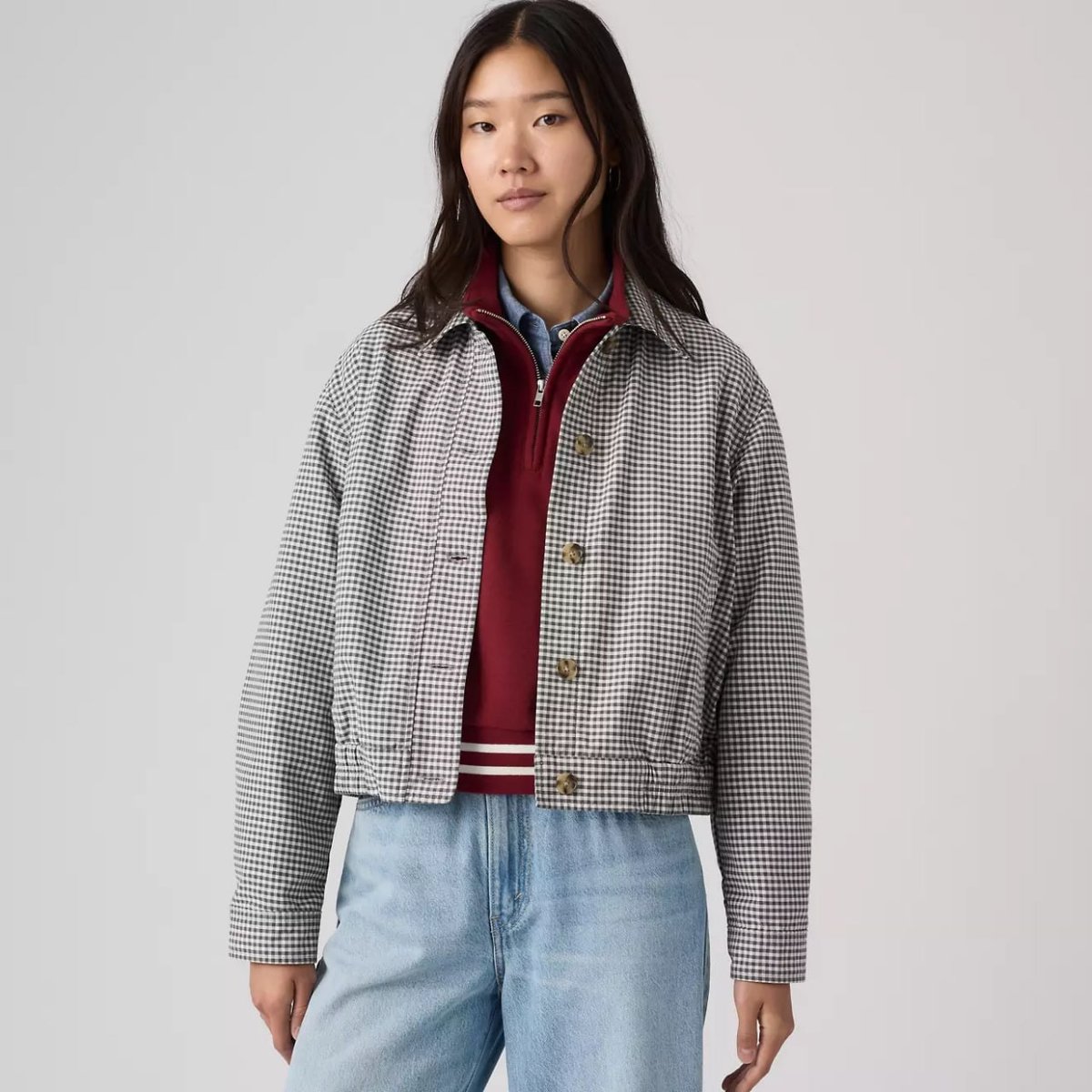 Levi's Charli系列新款上市 舒适剪裁适合日常穿搭