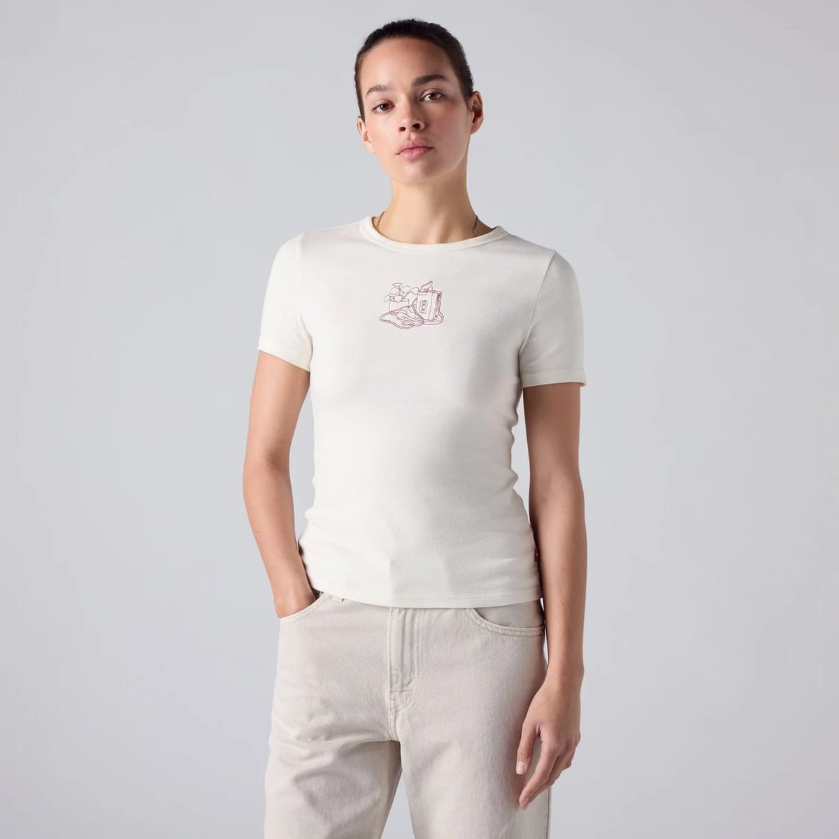 Levi's Graphic Hayes系列T恤上市 简约修