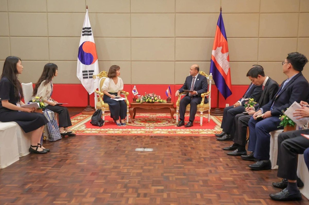 洪玛尼会见韩国人事管理部代表 探讨公共服务与人力资源合作