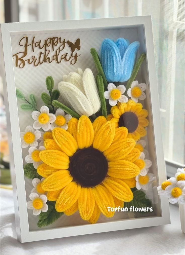 金边手工花艺礼品定制 适合生日及纪念日
