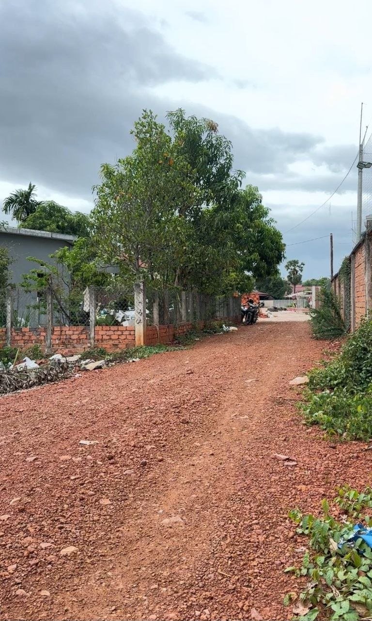 暹粒酒吧街附近地块急售 735平米单价$170可议