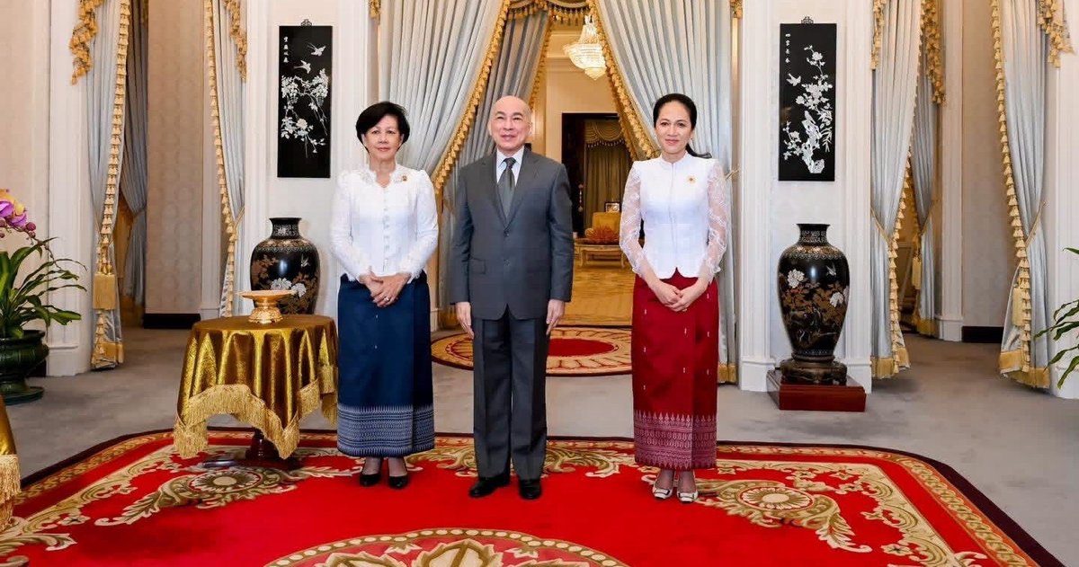 柬埔寨第一夫人接受国王捐赠 支持红十字会慈善事业