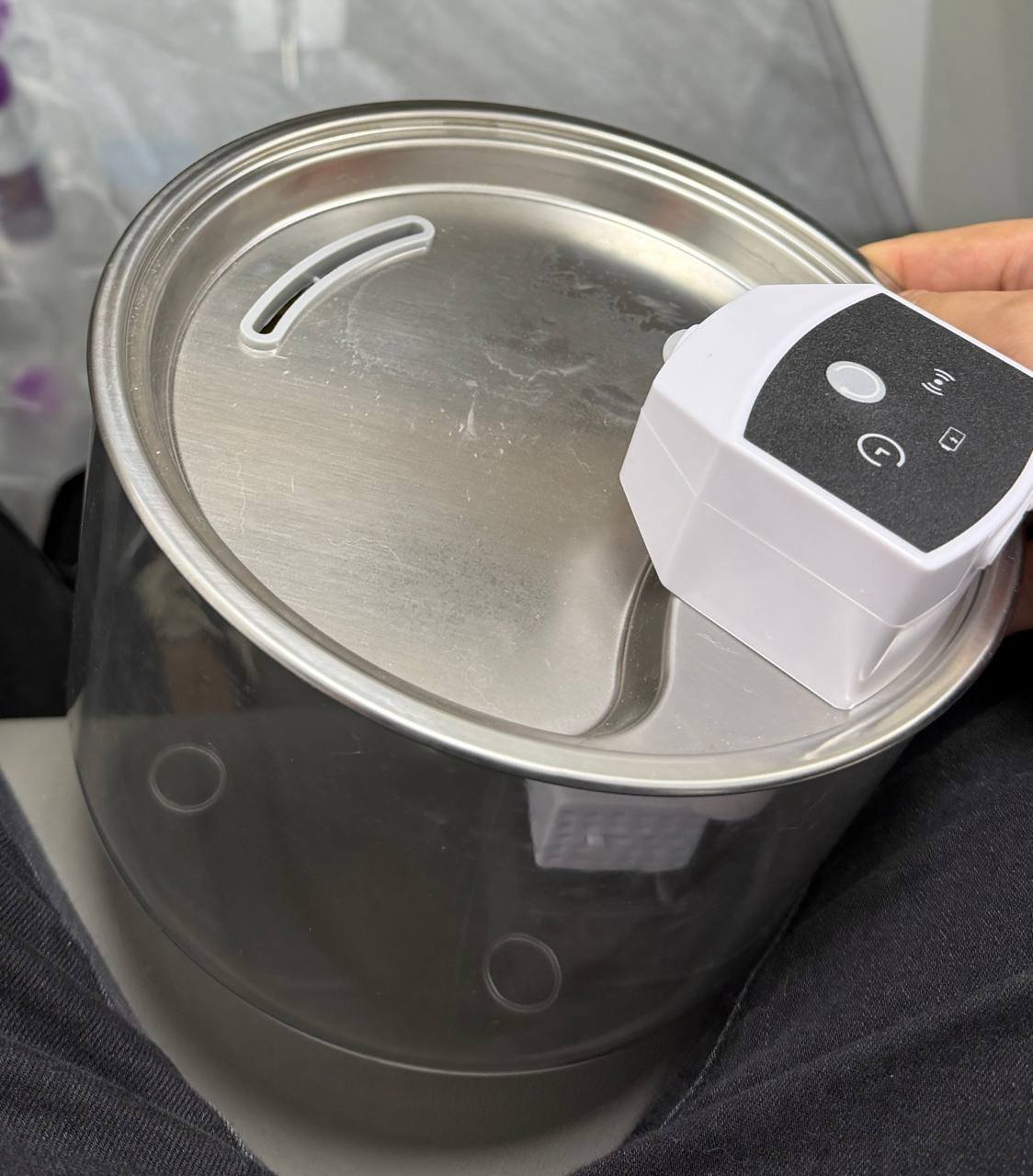 西港转让宠物自动喂食器与循环水碗 售价$30
