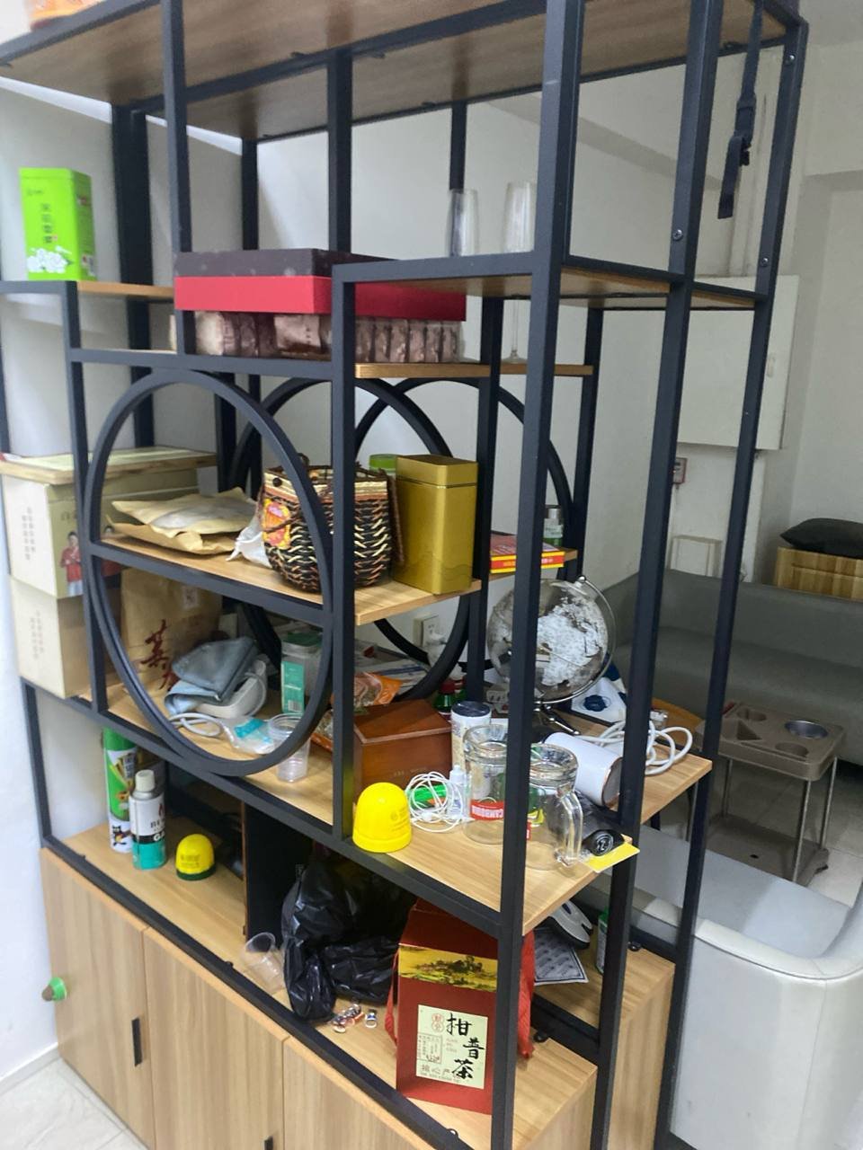 西港海景苑三层烟酒店转让 家具家电齐全