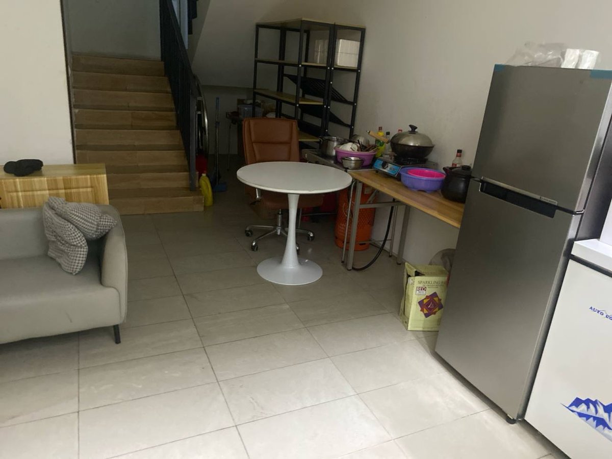 西港海景苑三层烟酒店转让 家具家电齐全