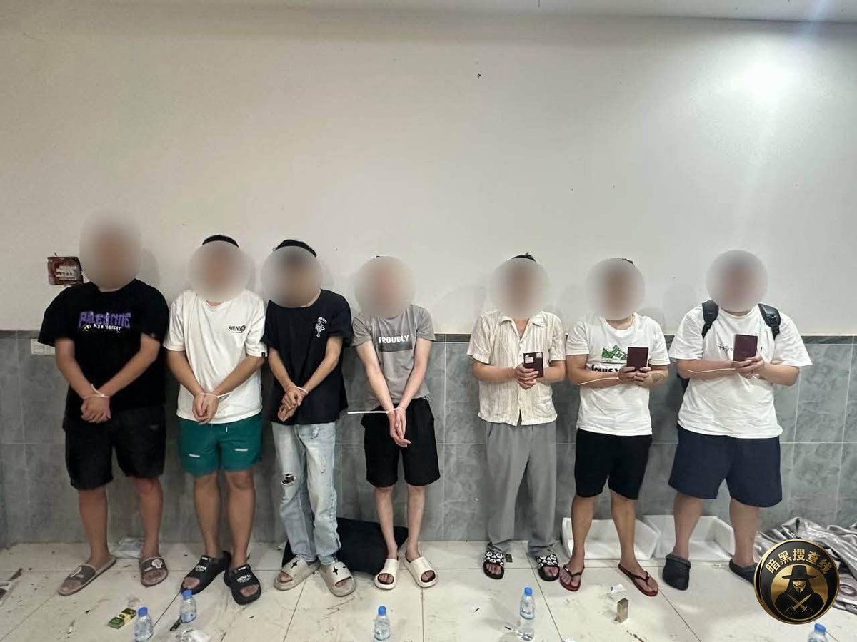 西港警方在第1分区查获一处电诈窝点，逮捕7名中国籍男子，查获