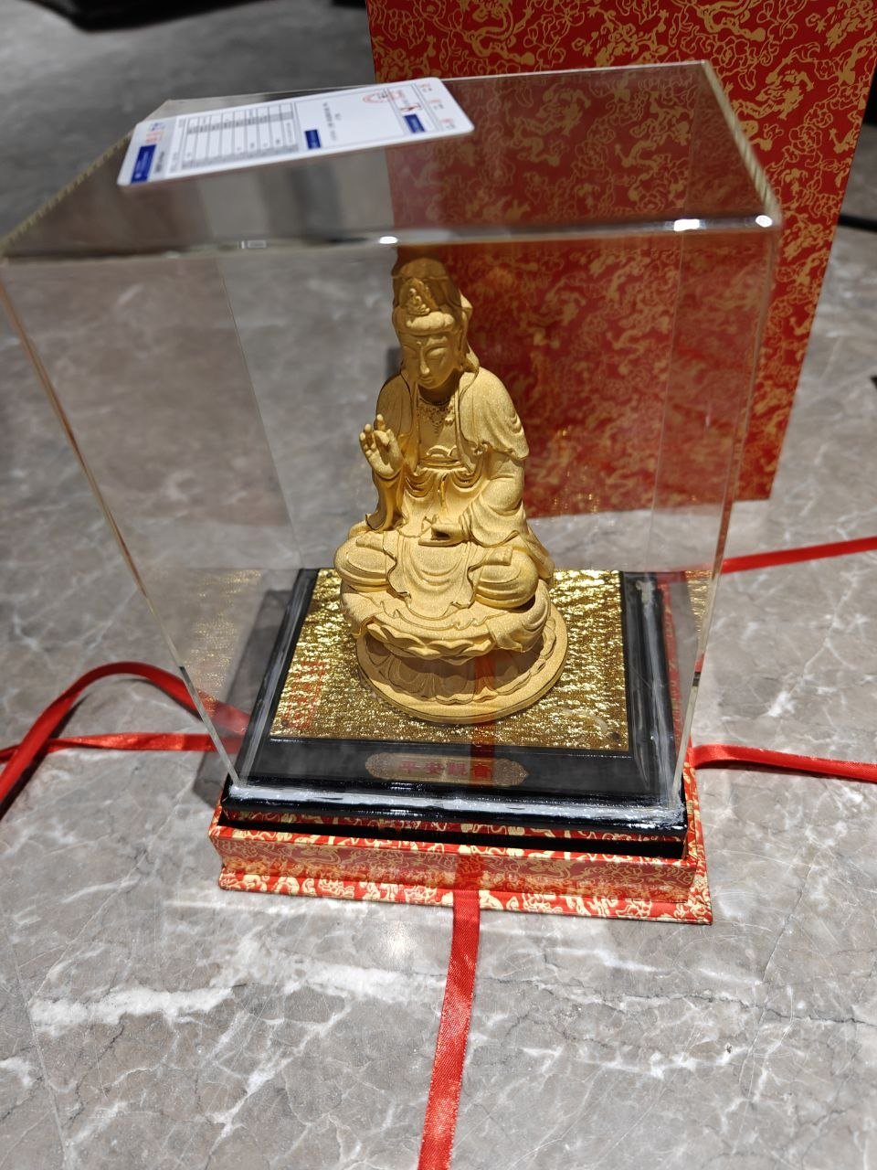 金边富力城转让镀金财神爷观音摆件 $300