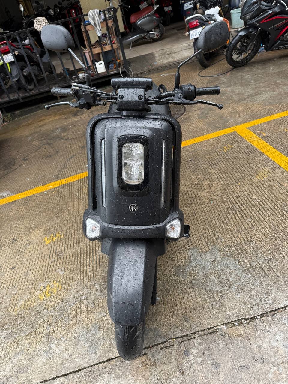 西港红灯笼雅马哈摩托车转让 纯原装进口手续齐全