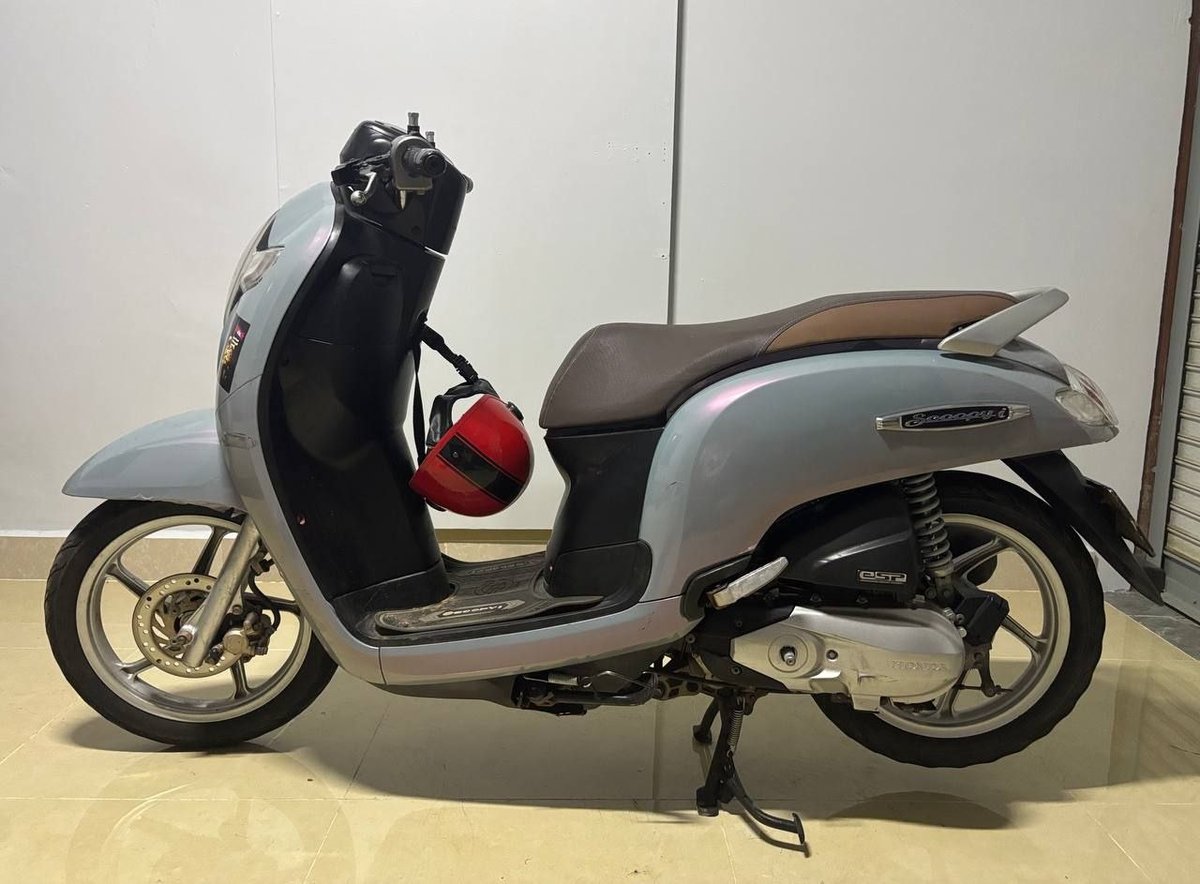 西港转让本田Scoopy i摩托车 售价$750