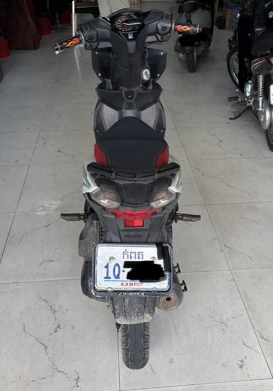 西港转让本田Beat摩托车 售价$500带原牌发票