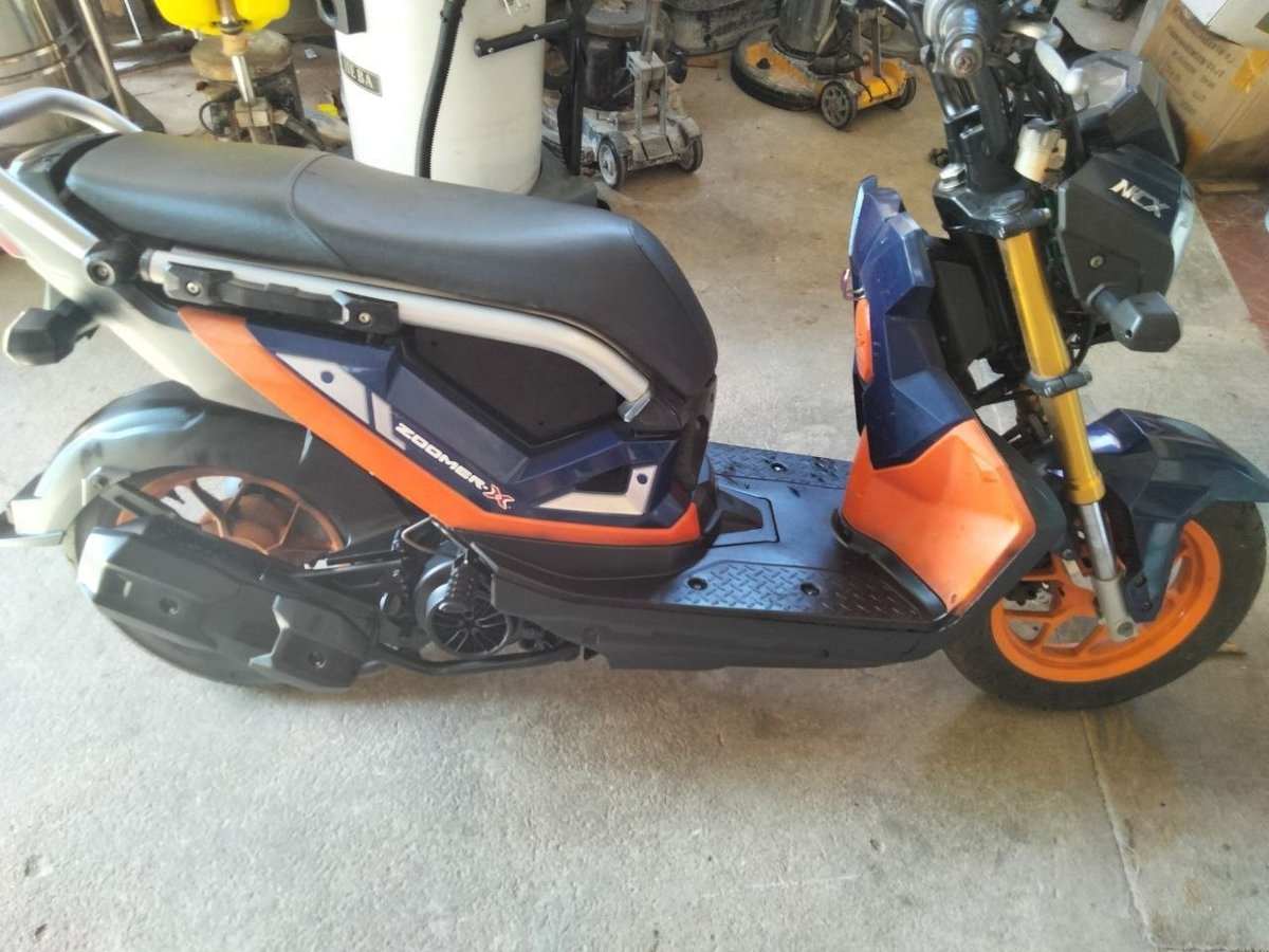 西港转让本田祖玛摩托车 售价$450