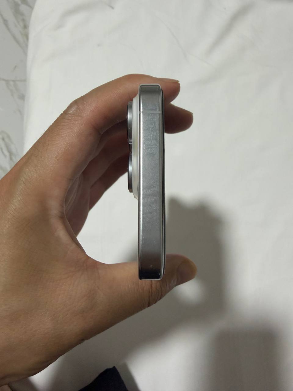 西港二手iPhone 16 Pro Max转让 售价$750