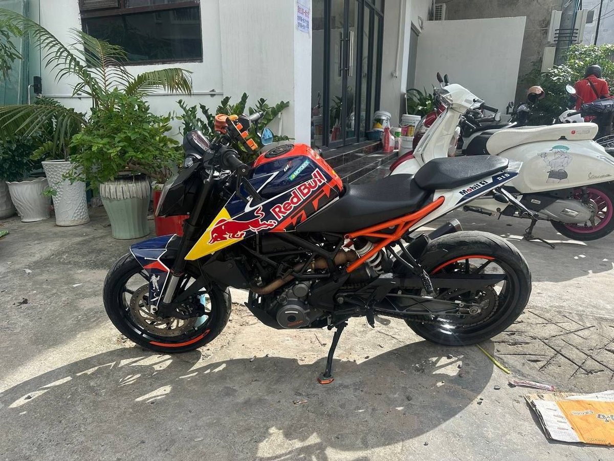 西港出售KTM DUKE250摩托车 售价$1500
