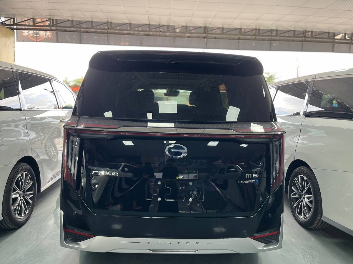 金边2024款传祺M8宗师混动版全新车 2.0T油电混合