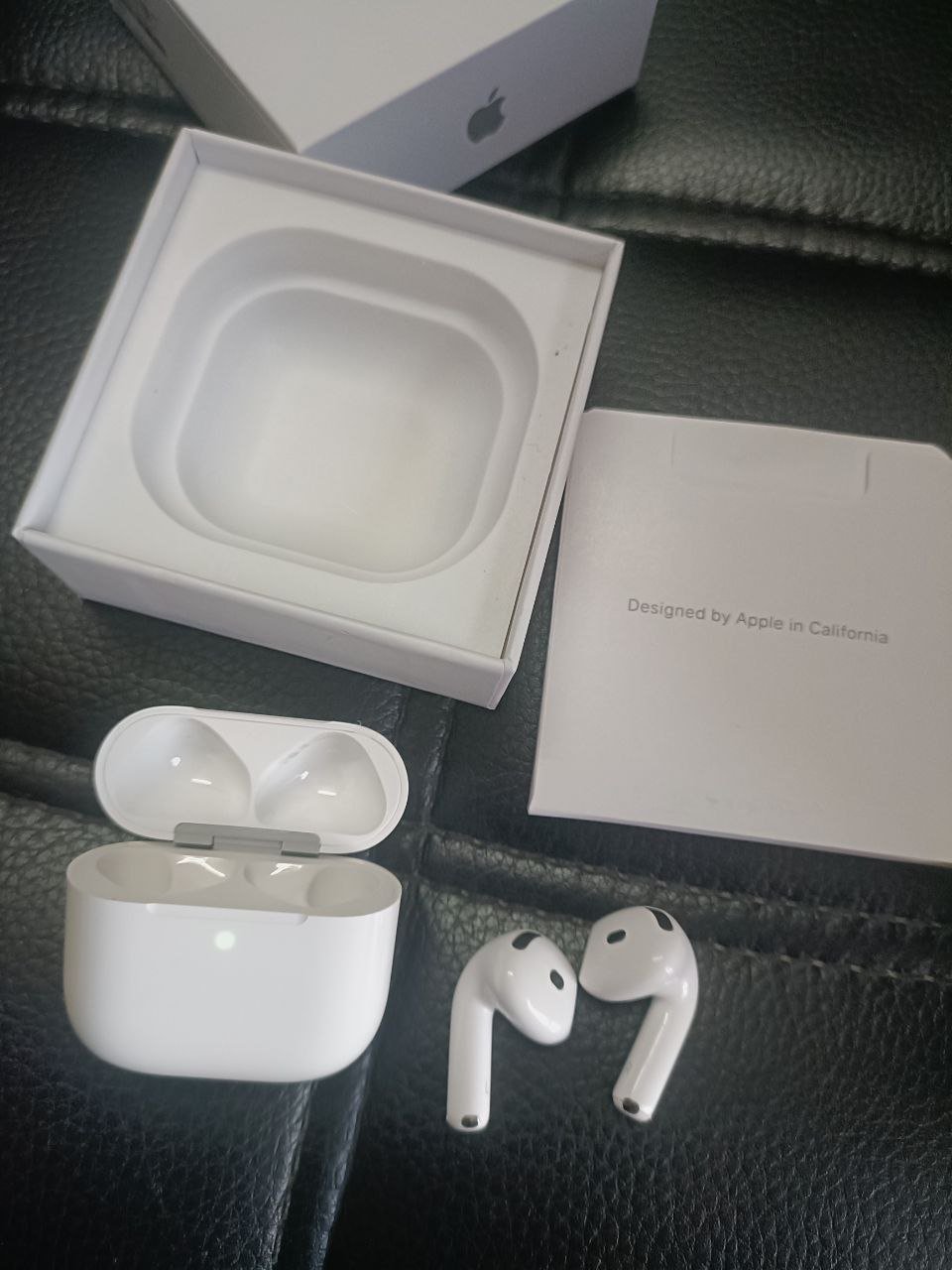 西港转让Apple AirPods 4 售价$150