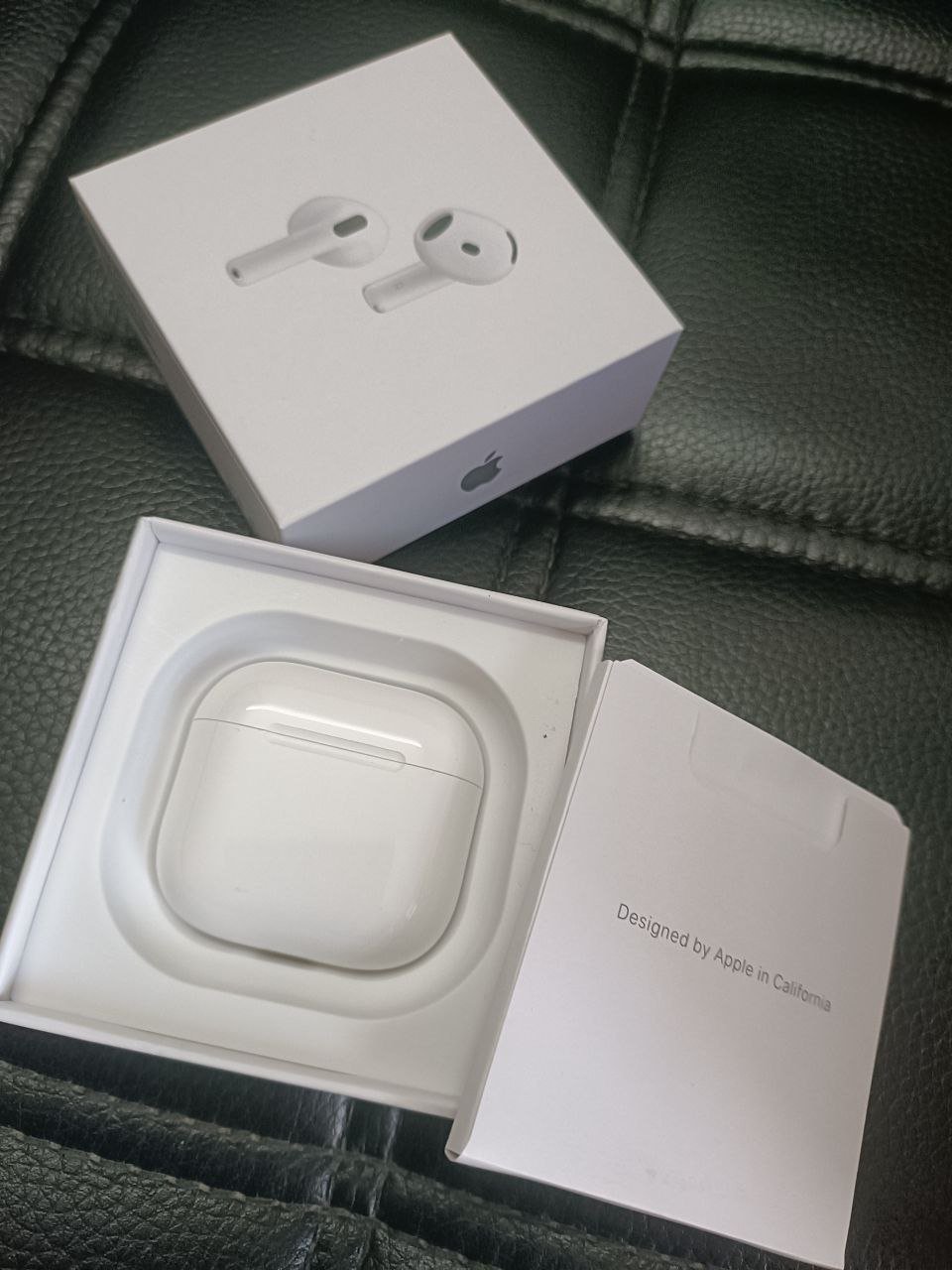 西港转让Apple AirPods 4 售价$150