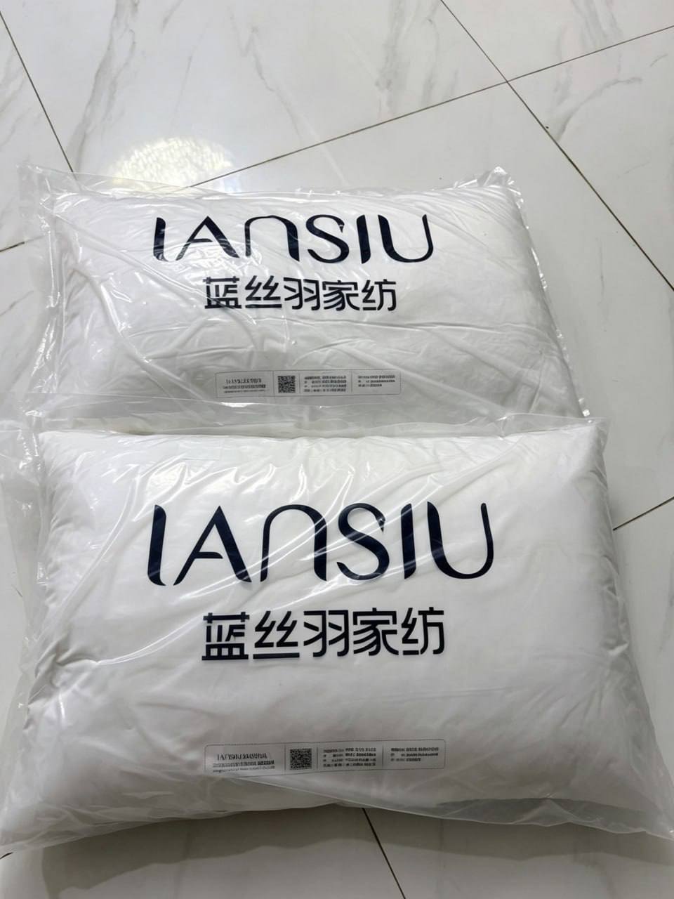 西港转让全新蓝丝雨枕头 售价$20