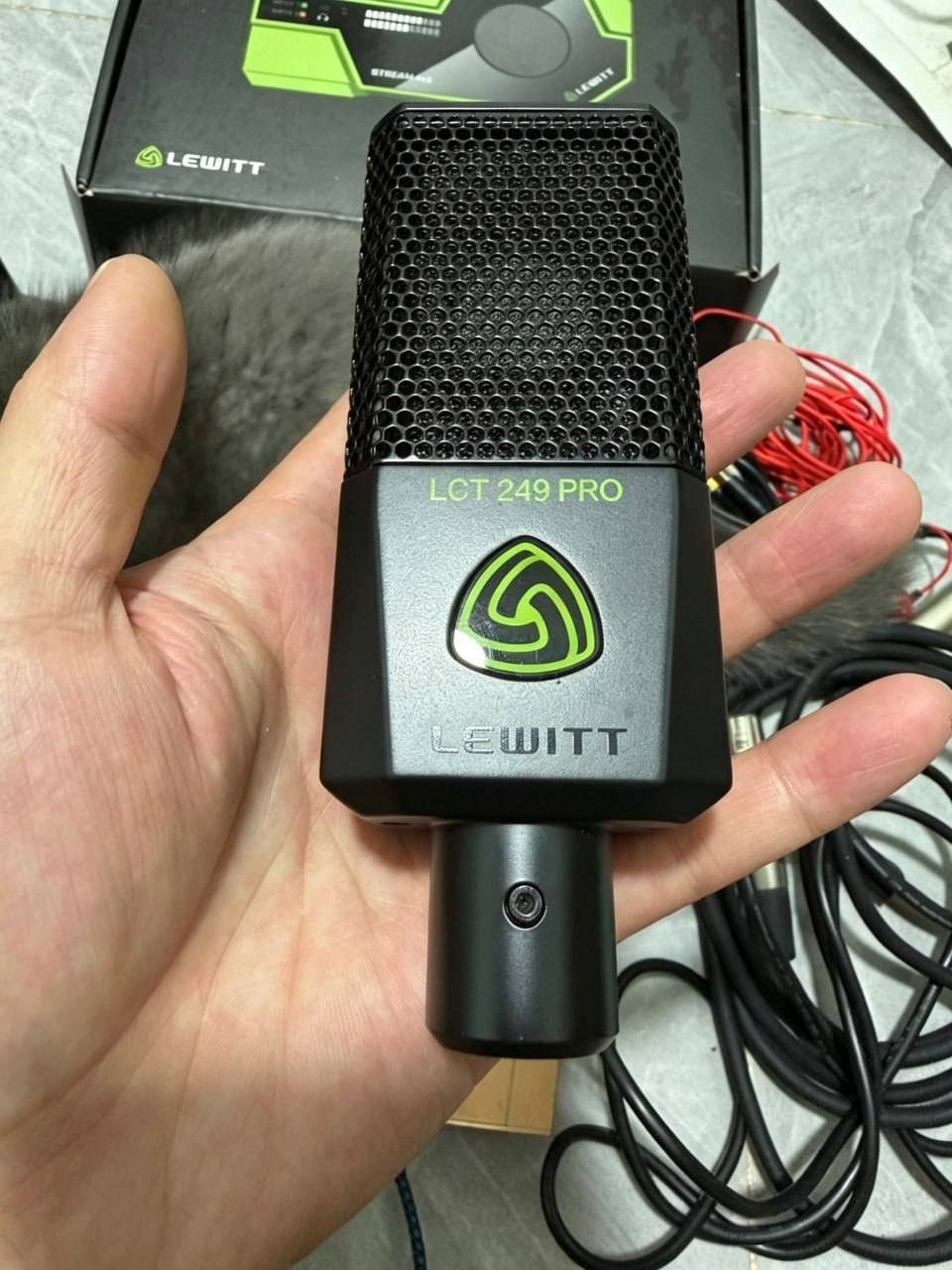 西港专业直播设备套装转让 售价260USD 99新