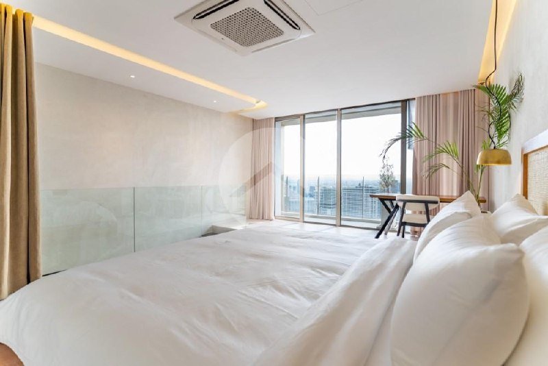 金边The Peak复式公寓招租 月租$1900 49层高空